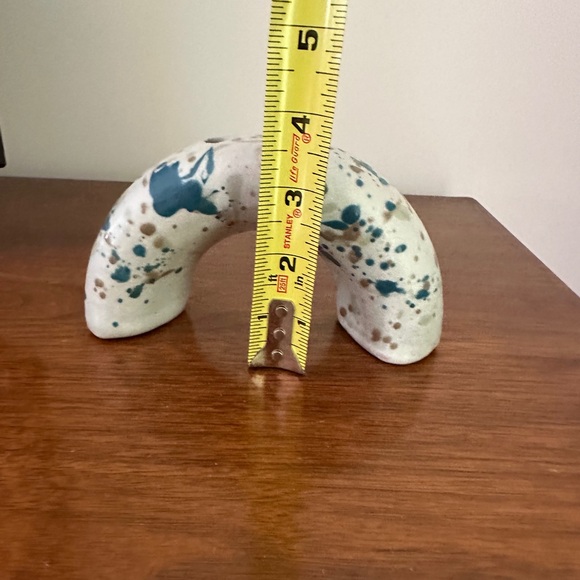 Lucy Michel Arched ceramic vase - Picture 3 of 9